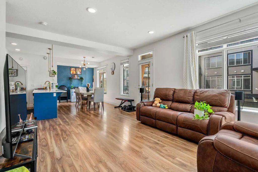 4367 Seton Drive Se, Calgary