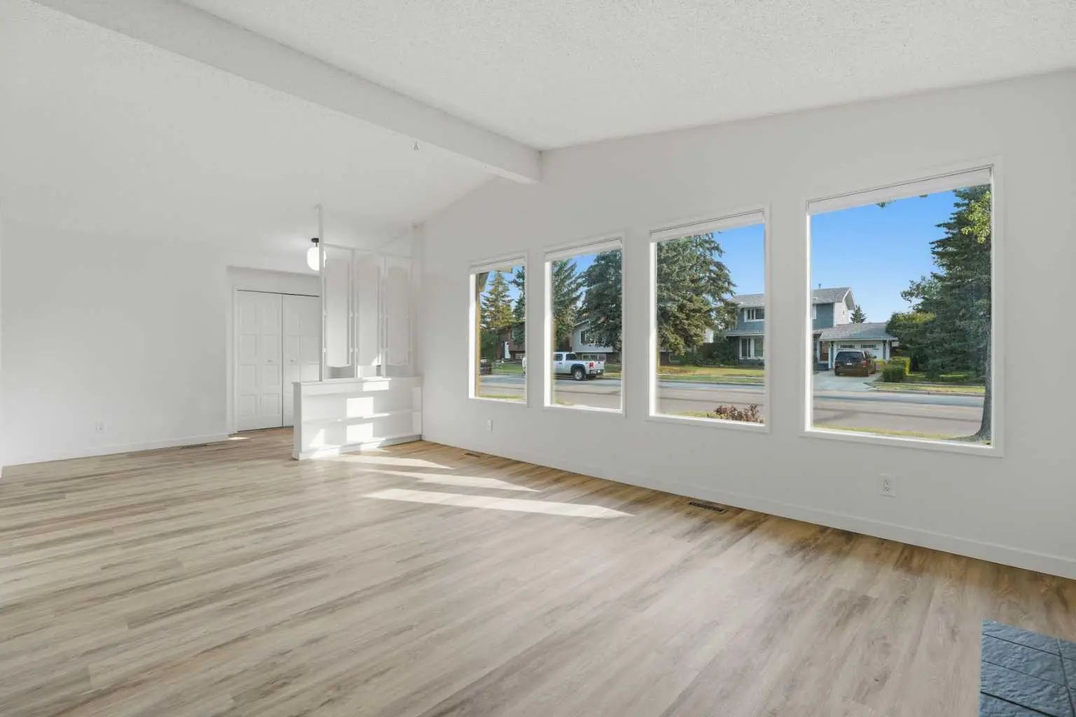 731 Queensland Drive Southeast, Calgary – Residential Detached Listing Photo 10