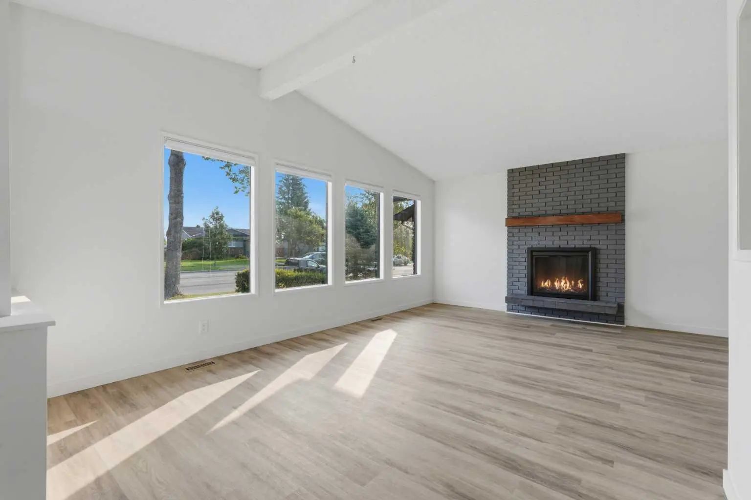 731 Queensland Drive Southeast, Calgary – Residential Detached Listing Photo 6