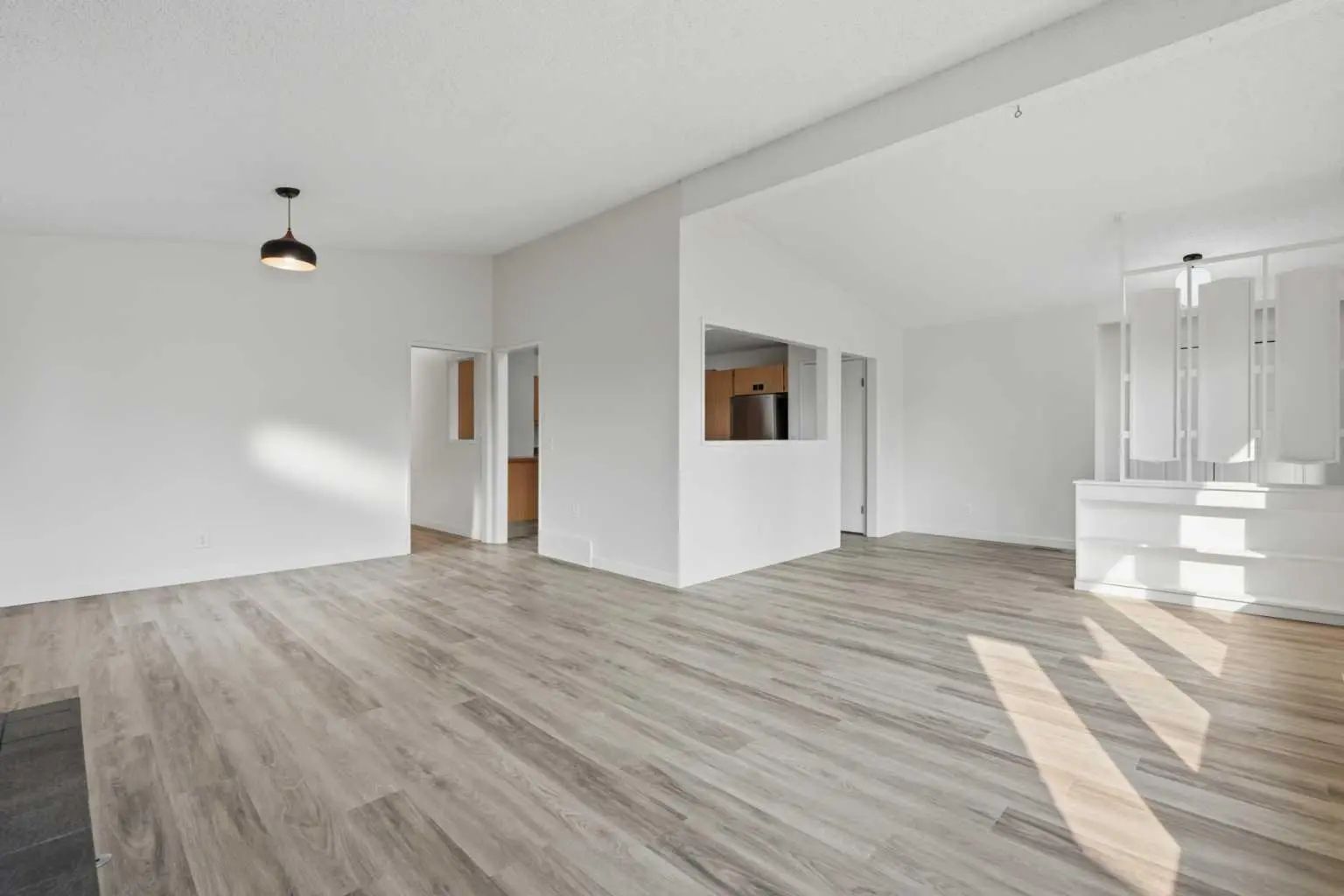 731 Queensland Drive Southeast, Calgary – Residential Detached Listing Photo 9