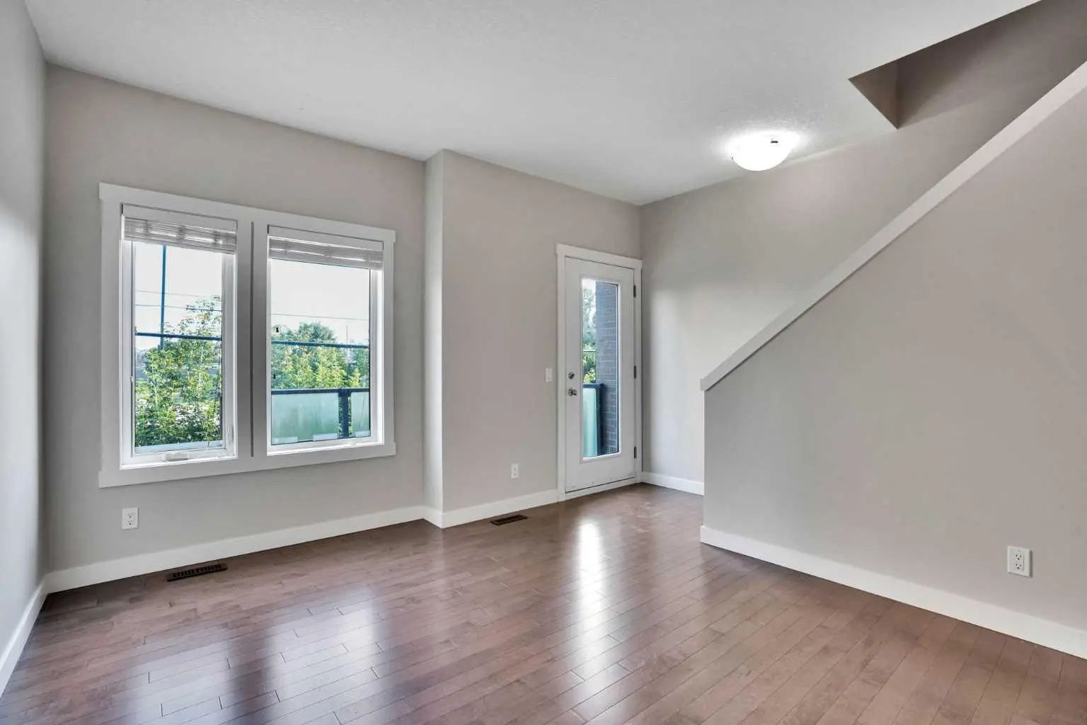 118 28 Mcdougall Court Northeast, Calgary – Residential Row/Townhouse Listing Photo 11