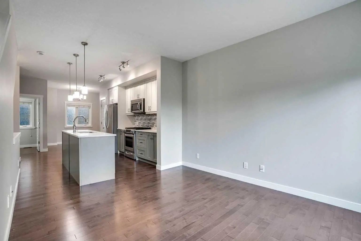 118 28 Mcdougall Court Northeast, Calgary – Residential Row/Townhouse Listing Photo 13