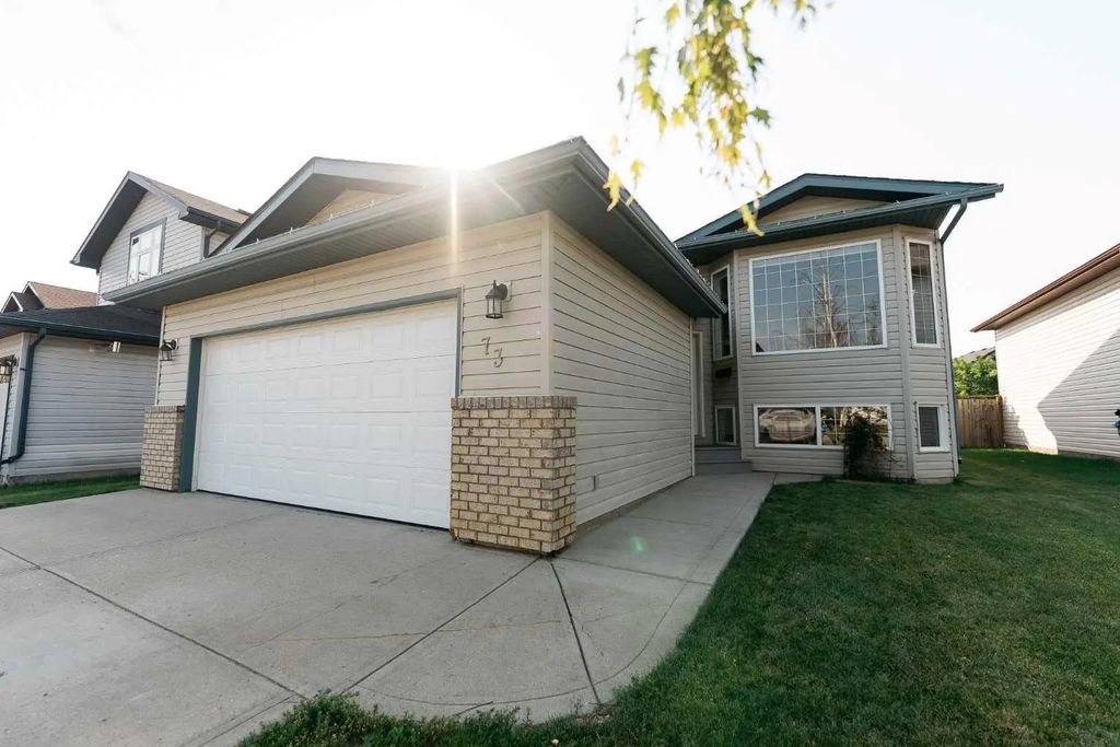 73 Ogilvie Close , Red Deer