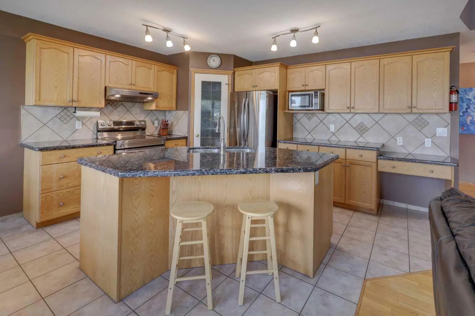 189 Citadel Crest Park Northwest, Calgary – Residential Detached Listing Photo 4