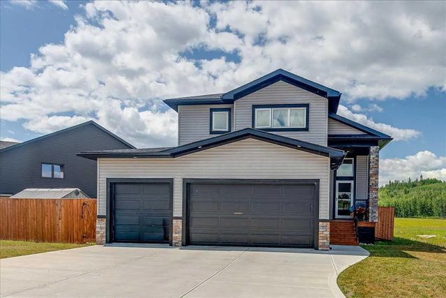 136 12 Avenue Ne, Sundre