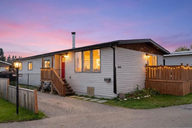 465 3223 83 Street Nw, Calgary