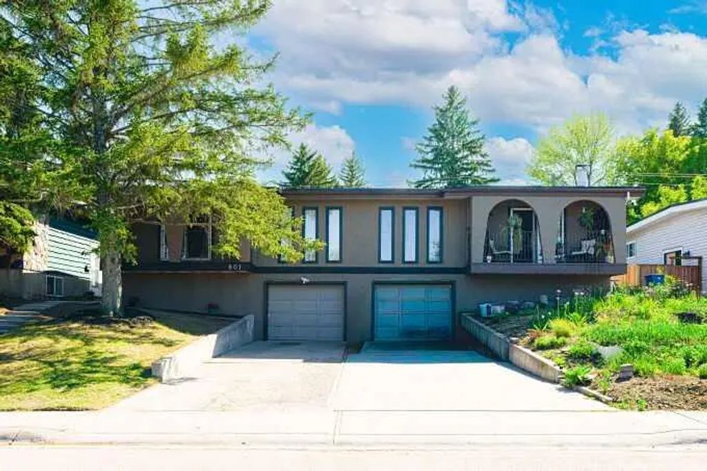 801 Canfield Way Sw, Calgary