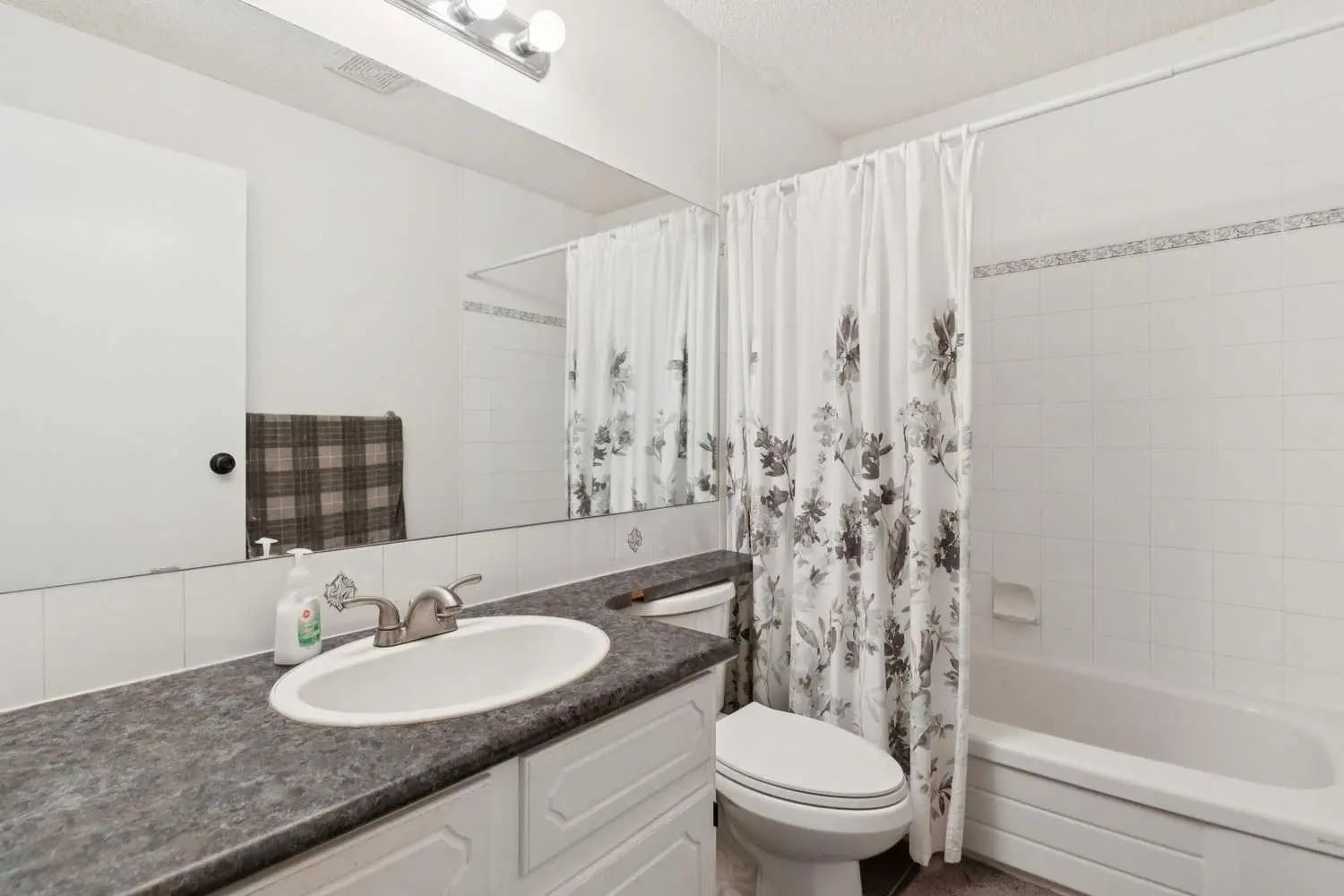 91 Deerfield Drive Southeast, Calgary – Residential Row/Townhouse Listing Photo 11
