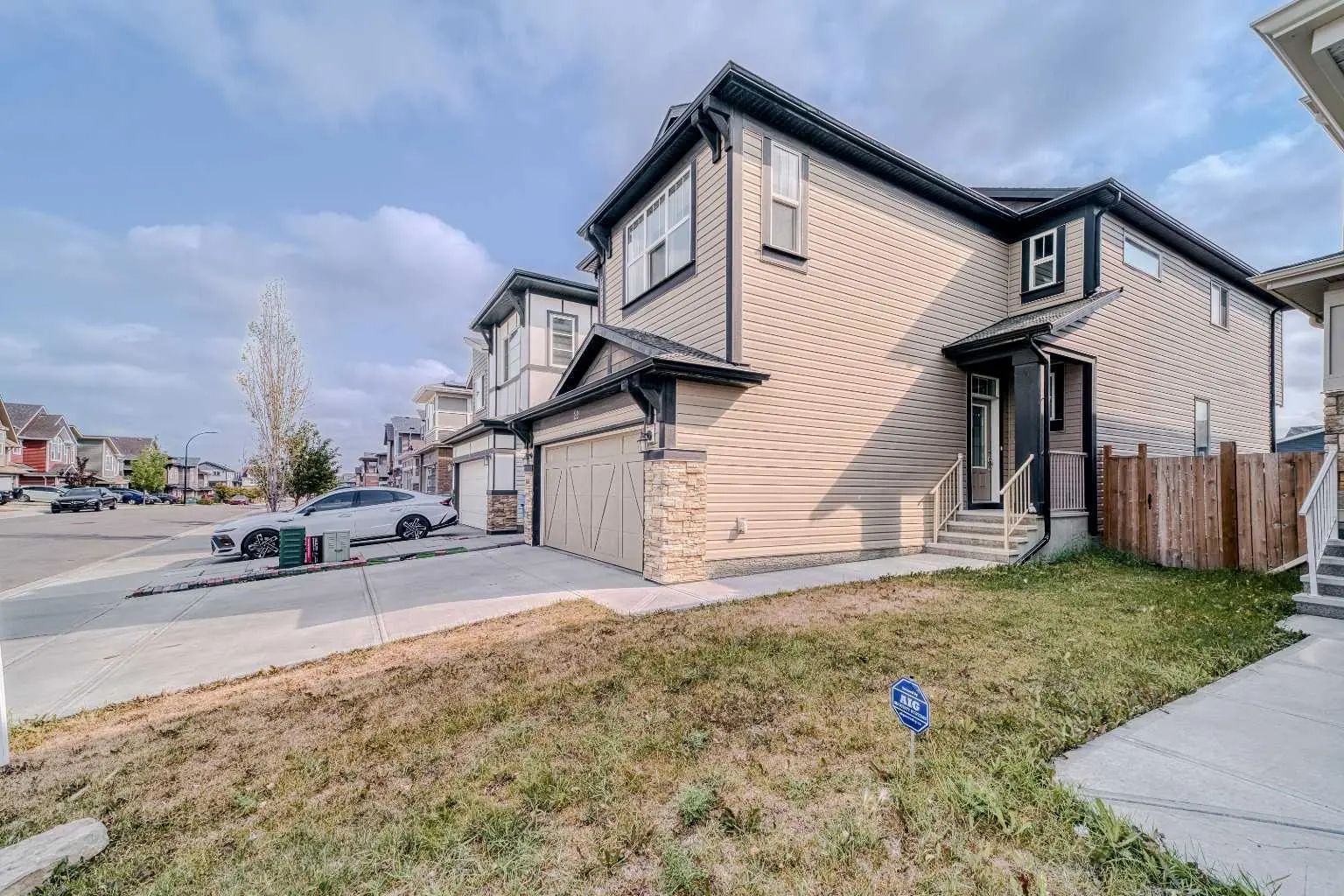 22 Sage Bluff Heights Northwest, Calgary – Residential Detached Listing Photo 3
