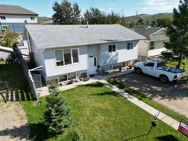 10313 89 Street , Peace River