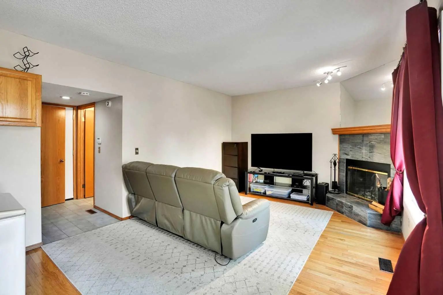 16 Sun Harbour Crescent Southeast, Calgary – Residential Detached Listing Photo 9