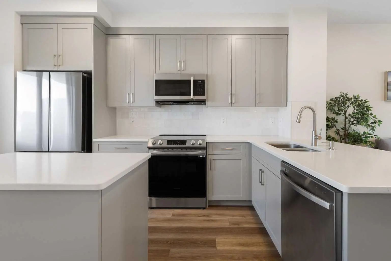 251 Lucas Boulevard Northwest, Calgary – Residential Row/Townhouse Listing Photo 10