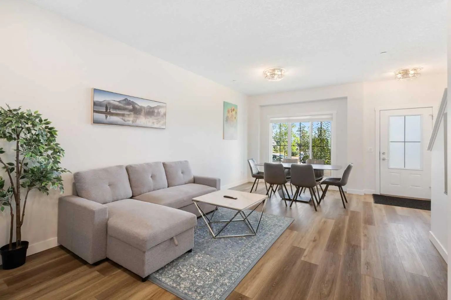 251 Lucas Boulevard Northwest, Calgary – Residential Row/Townhouse Listing Photo 5