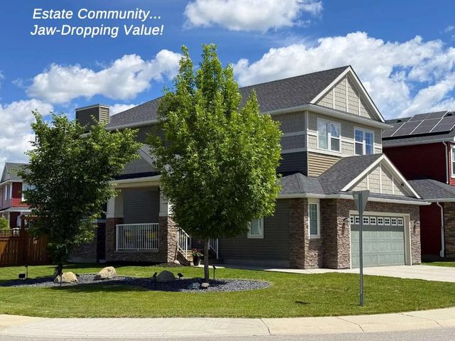 100 Kinniburgh Gardens , Chestermere
