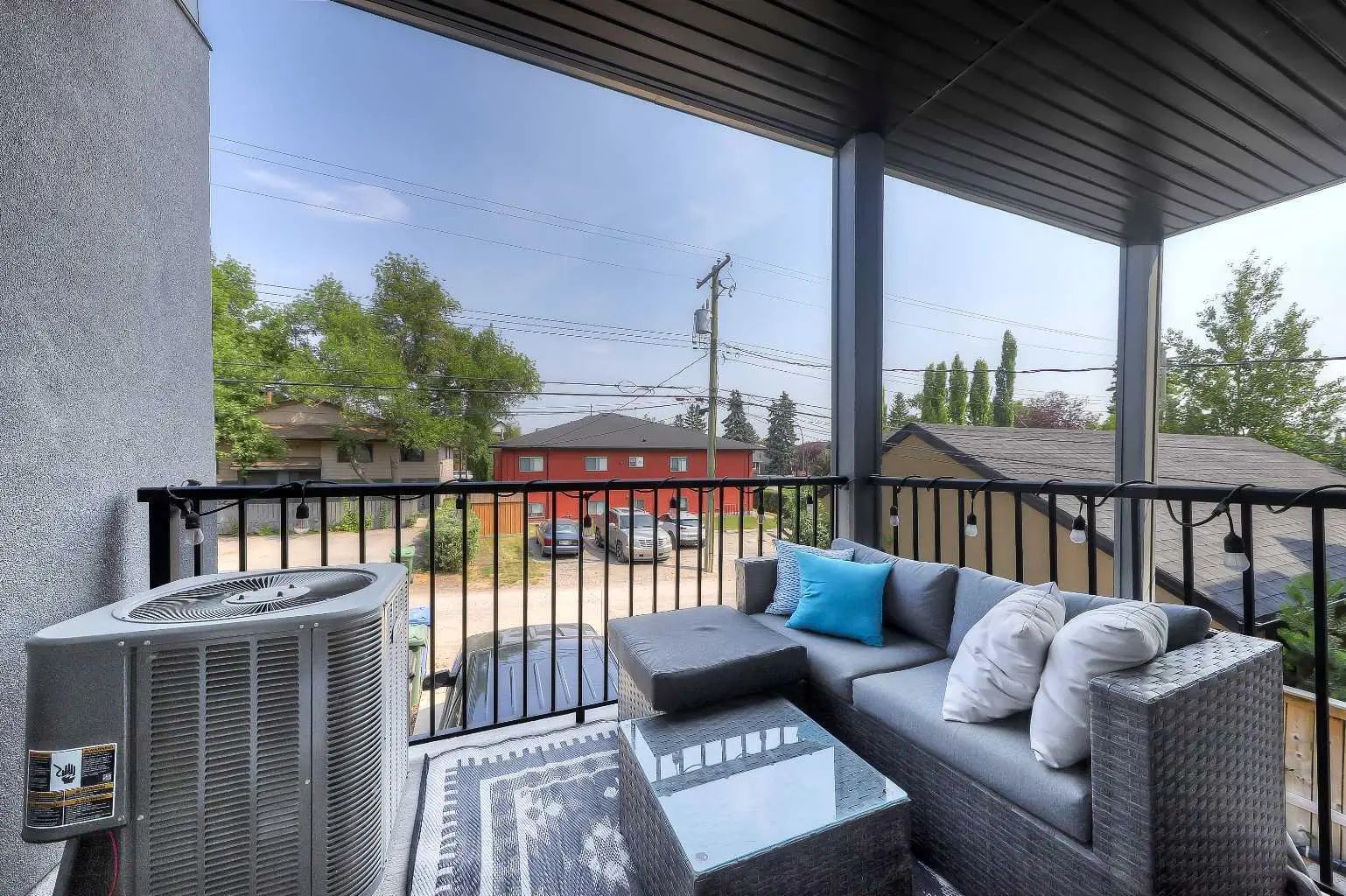 2 1936 25a Street Southwest, Calgary – Residential Row/Townhouse Listing Photo 12