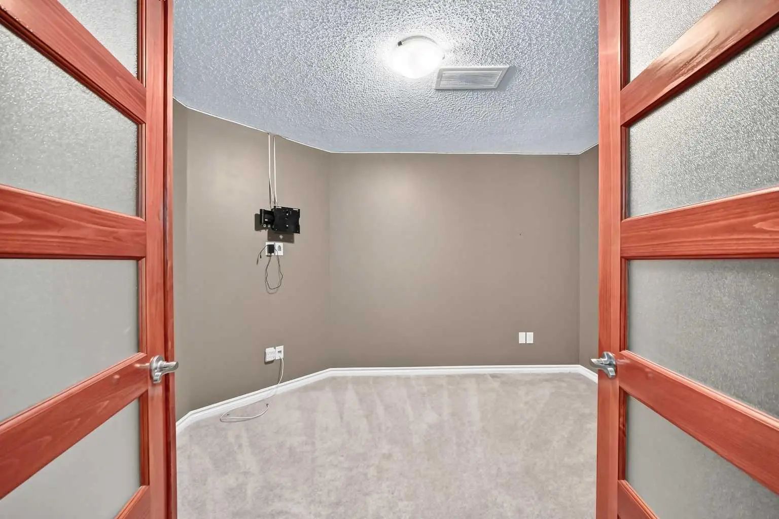 121 Chapalina Heights Southeast, Calgary – Residential Detached Listing Photo 39