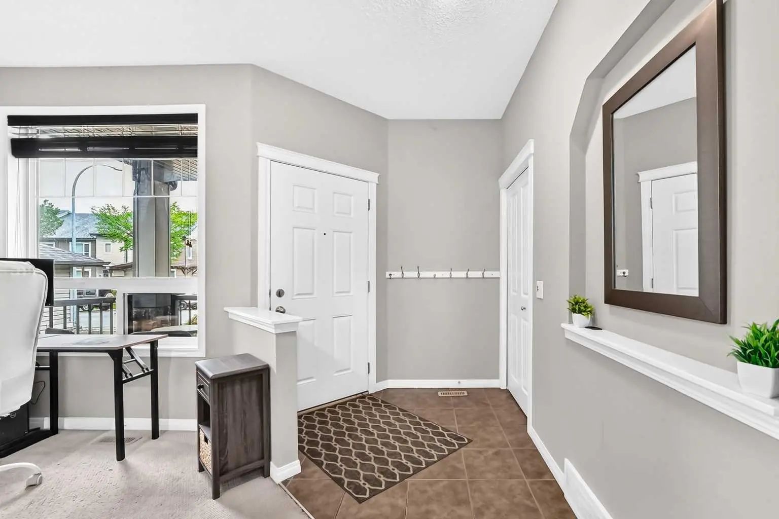121 Chapalina Heights Southeast, Calgary – Residential Detached Listing Photo 4