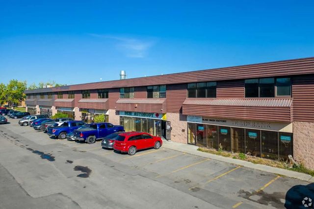 103 3424 27 Street Ne, Calgary