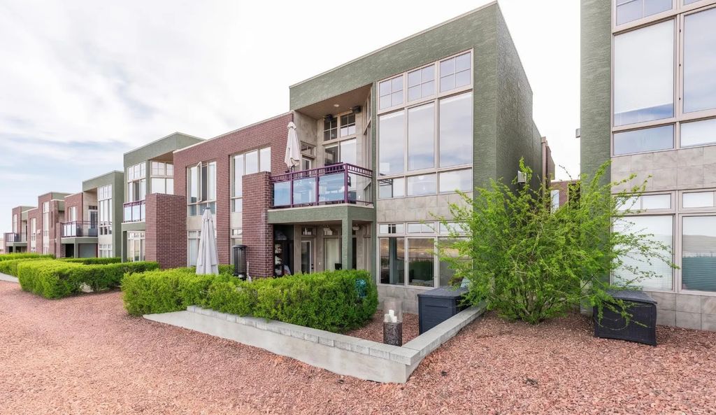 10 Palisades Mews Ne, Medicine Hat