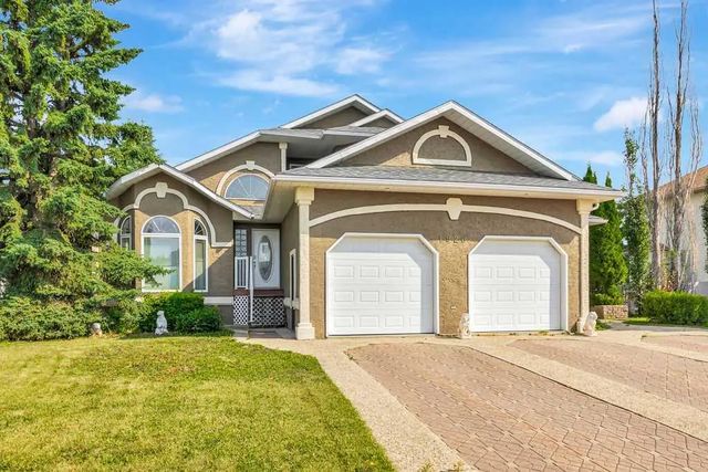 1926 8 Avenue , Wainwright