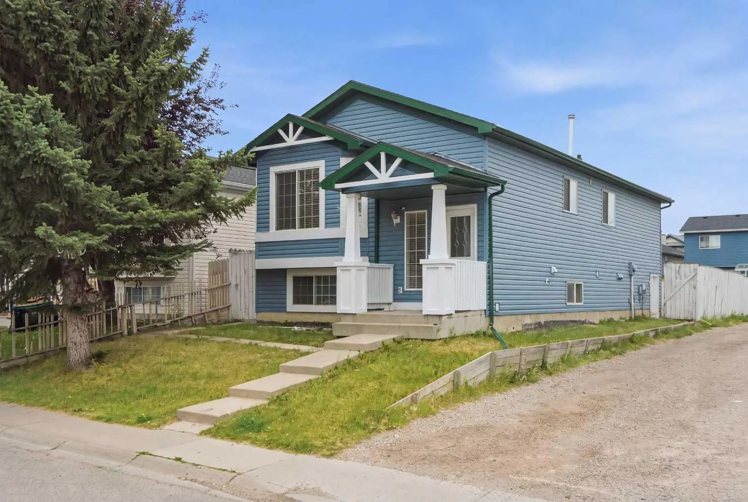 11 Martin Crossing Rise Northeast, Calgary – Residential Detached Listing Photo 2