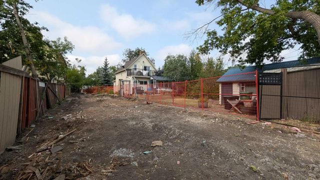 2916 17 Street Se, Calgary
