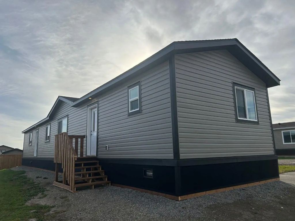 2050 Sunflower Crescent , Coaldale