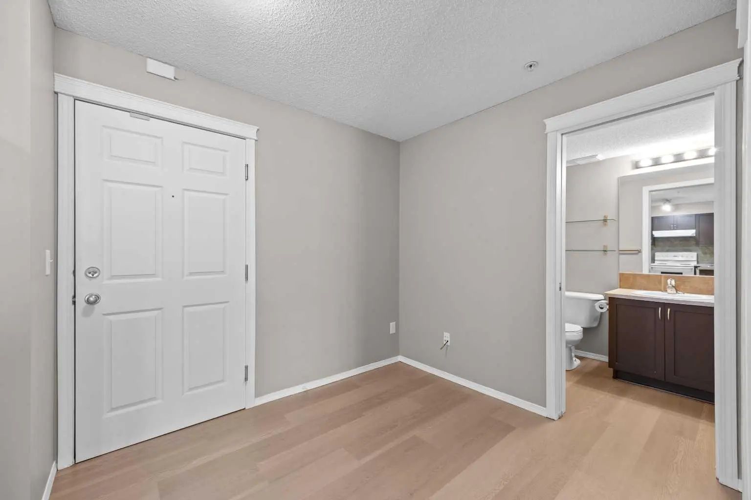 9216 70 Panamount Drive Northwest, Calgary – Residential Apartment Listing Photo 3