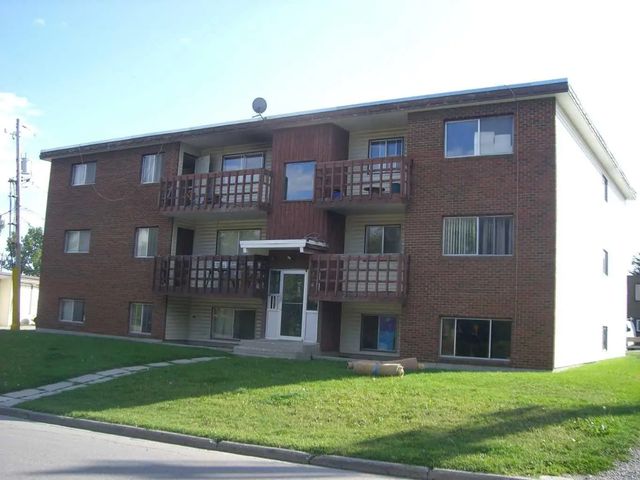 733 44 Avenue Nw, Calgary
