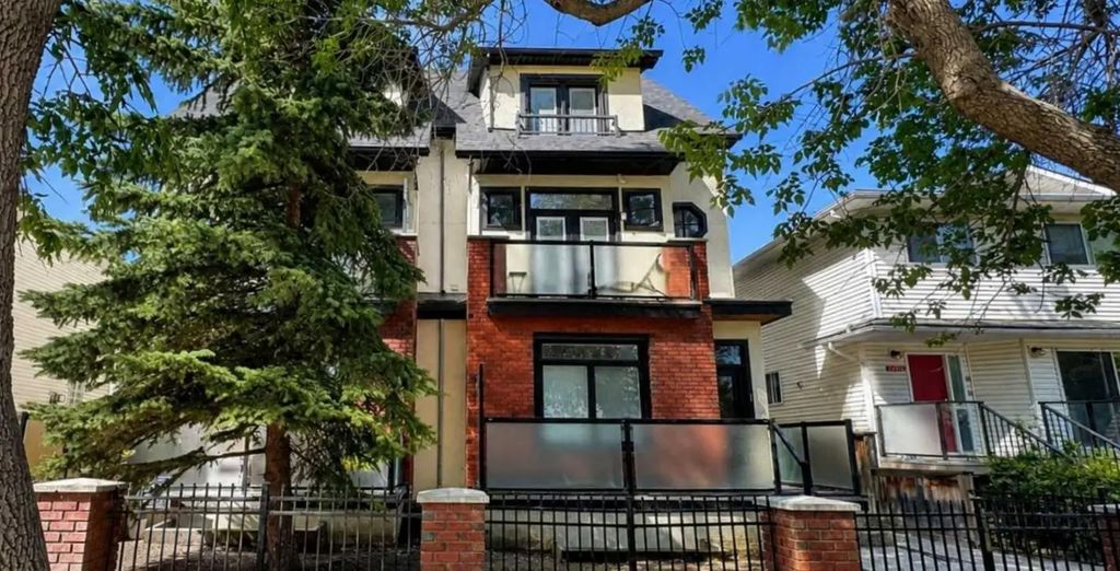 3 2118 35 Avenue Sw, Calgary