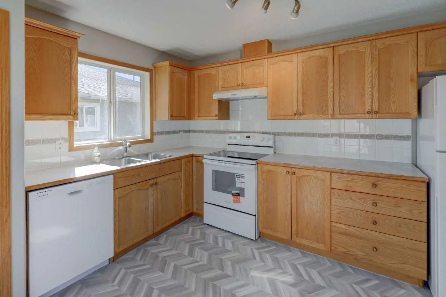 6711 Pinecliff Grove Northeast, Calgary – Residential Row/Townhouse Listing Photo 10