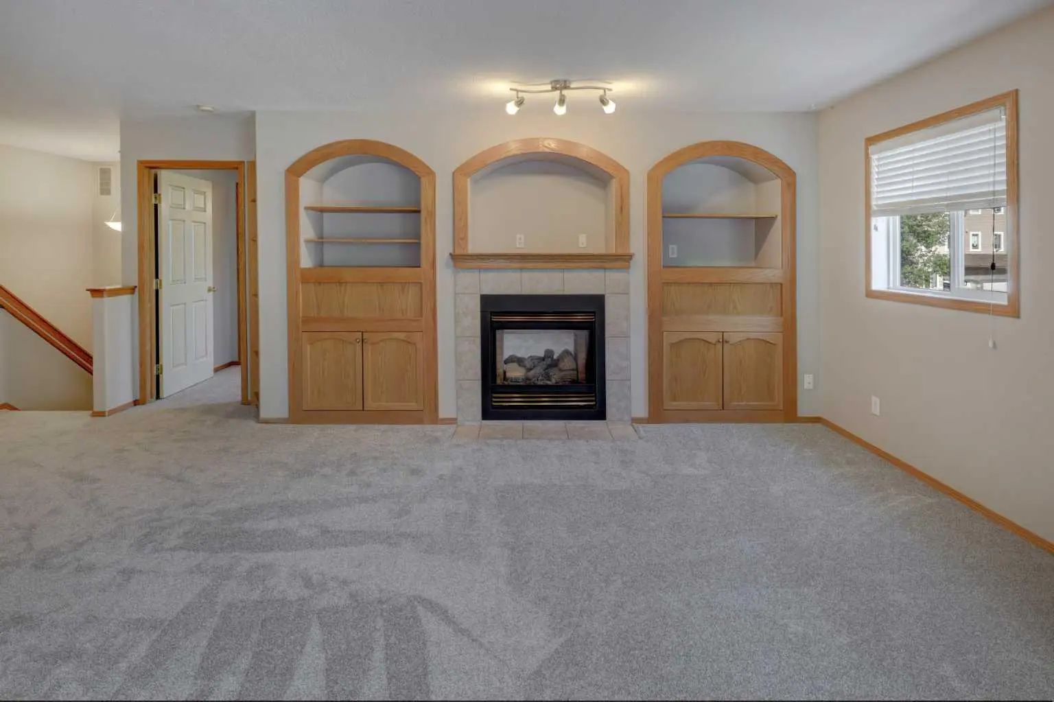 6711 Pinecliff Grove Northeast, Calgary – Residential Row/Townhouse Listing Photo 4