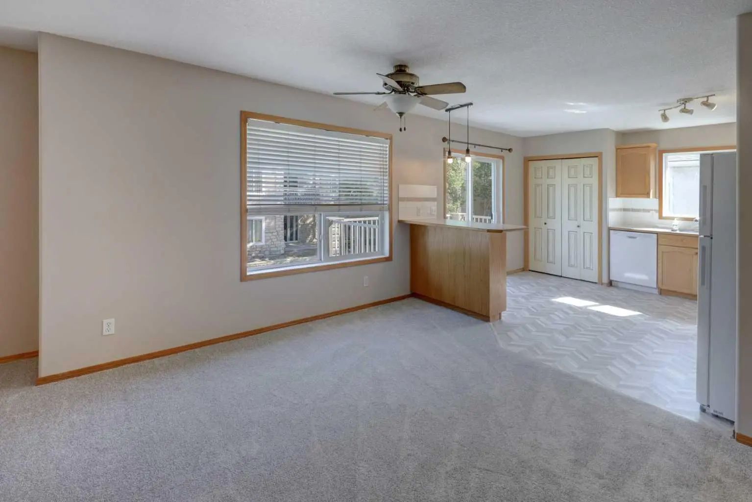 6711 Pinecliff Grove Northeast, Calgary – Residential Row/Townhouse Listing Photo 7