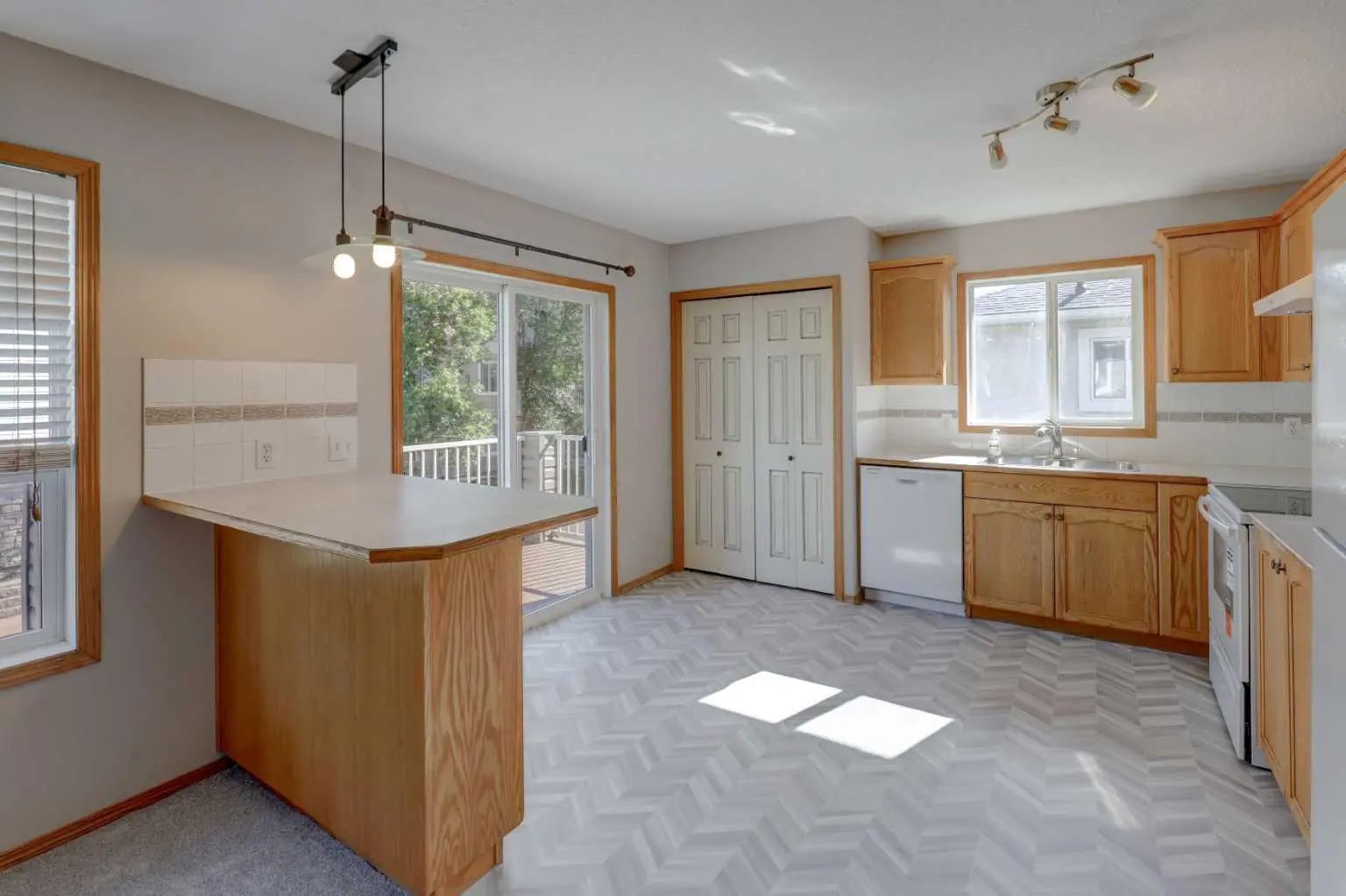 6711 Pinecliff Grove Northeast, Calgary – Residential Row/Townhouse Listing Photo 8