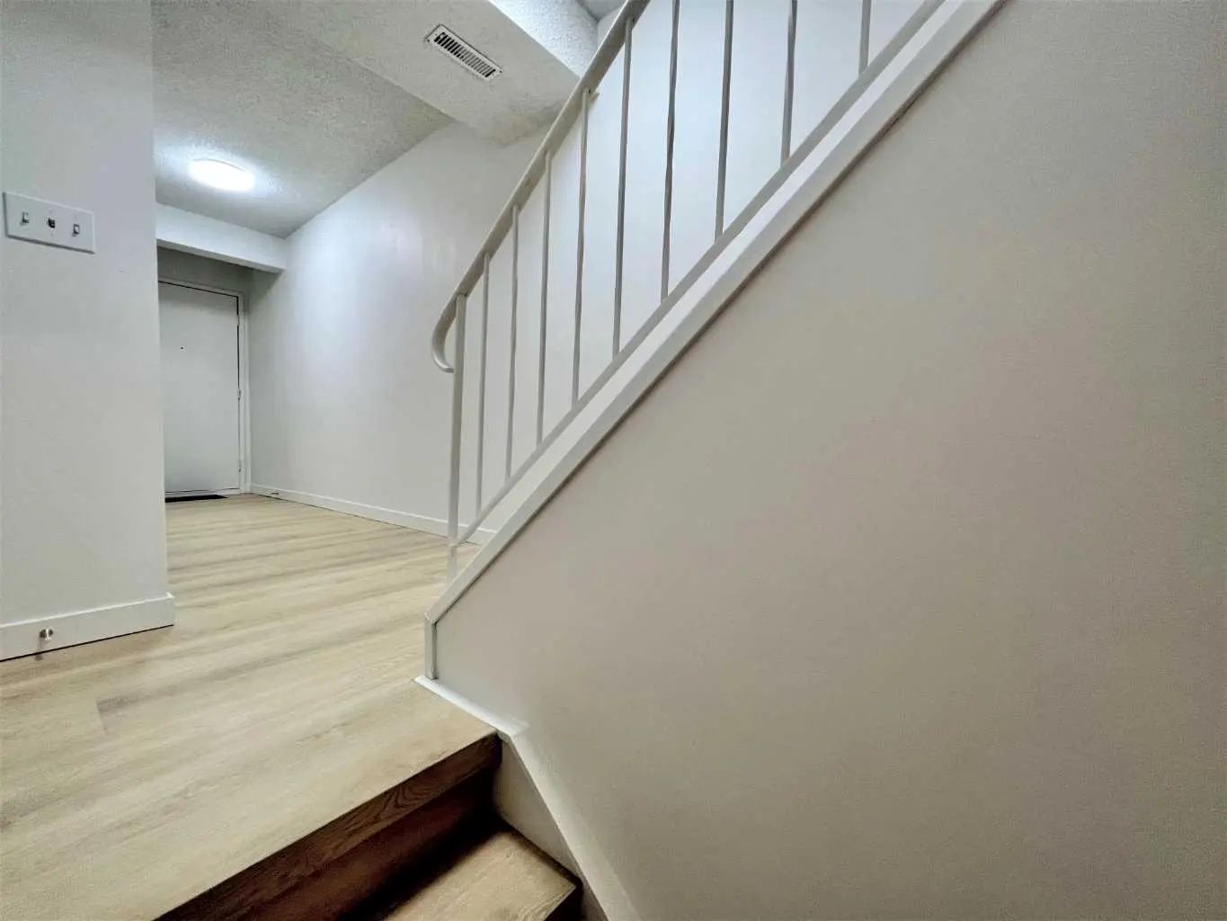 58 Canterbury Gardens Southwest, Calgary – Residential Row/Townhouse Listing Photo 28