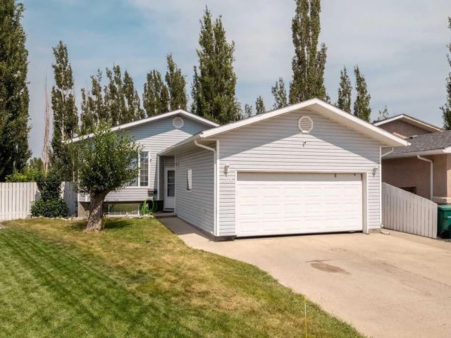 204 Mt Rundle Road W, Lethbridge