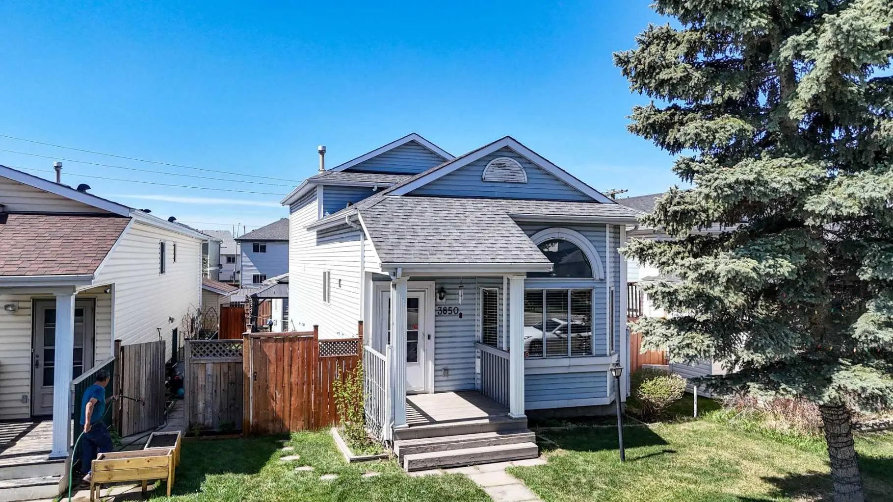 3850 Catalina Boulevard Northeast, Calgary – Residential Detached Listing Photo 2