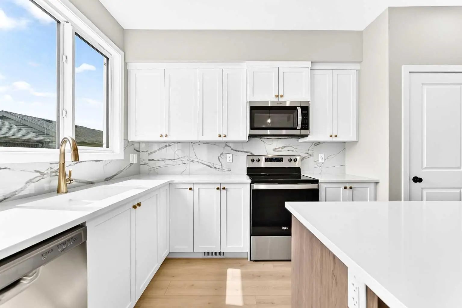 277 Heirloom Way Southeast, Calgary – Residential Row/Townhouse Listing Photo 10