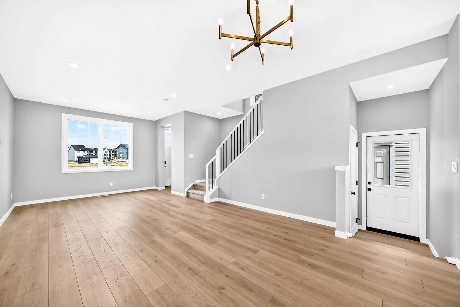 277 Heirloom Way Southeast, Calgary – Residential Row/Townhouse Listing Photo 12