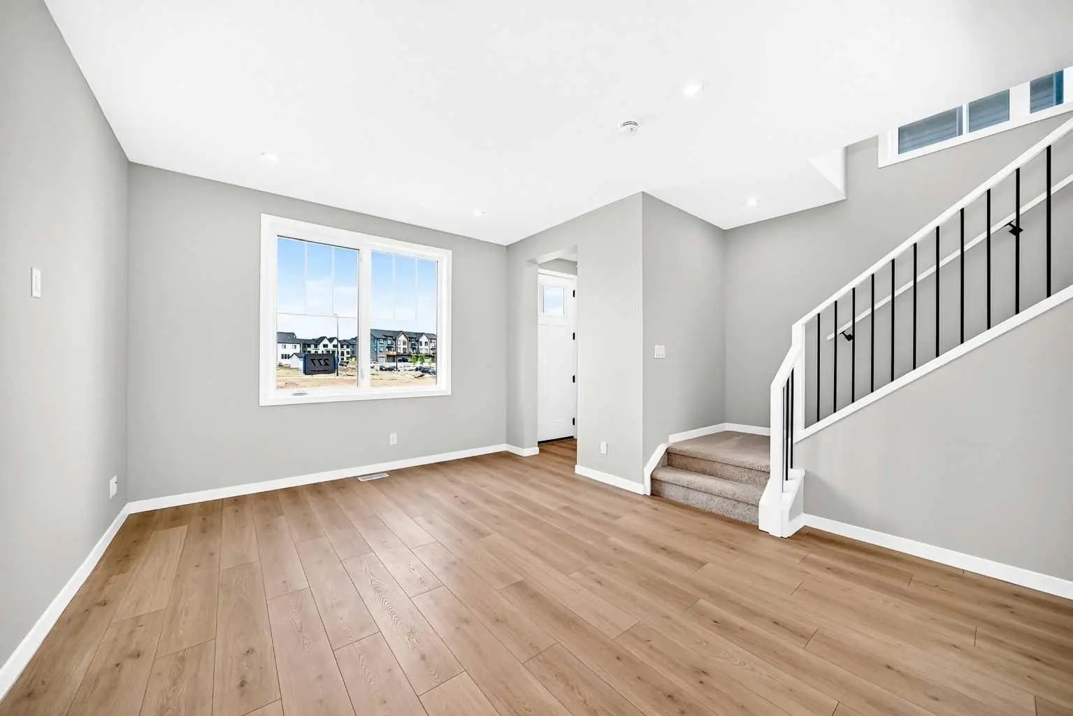 277 Heirloom Way Southeast, Calgary – Residential Row/Townhouse Listing Photo 14