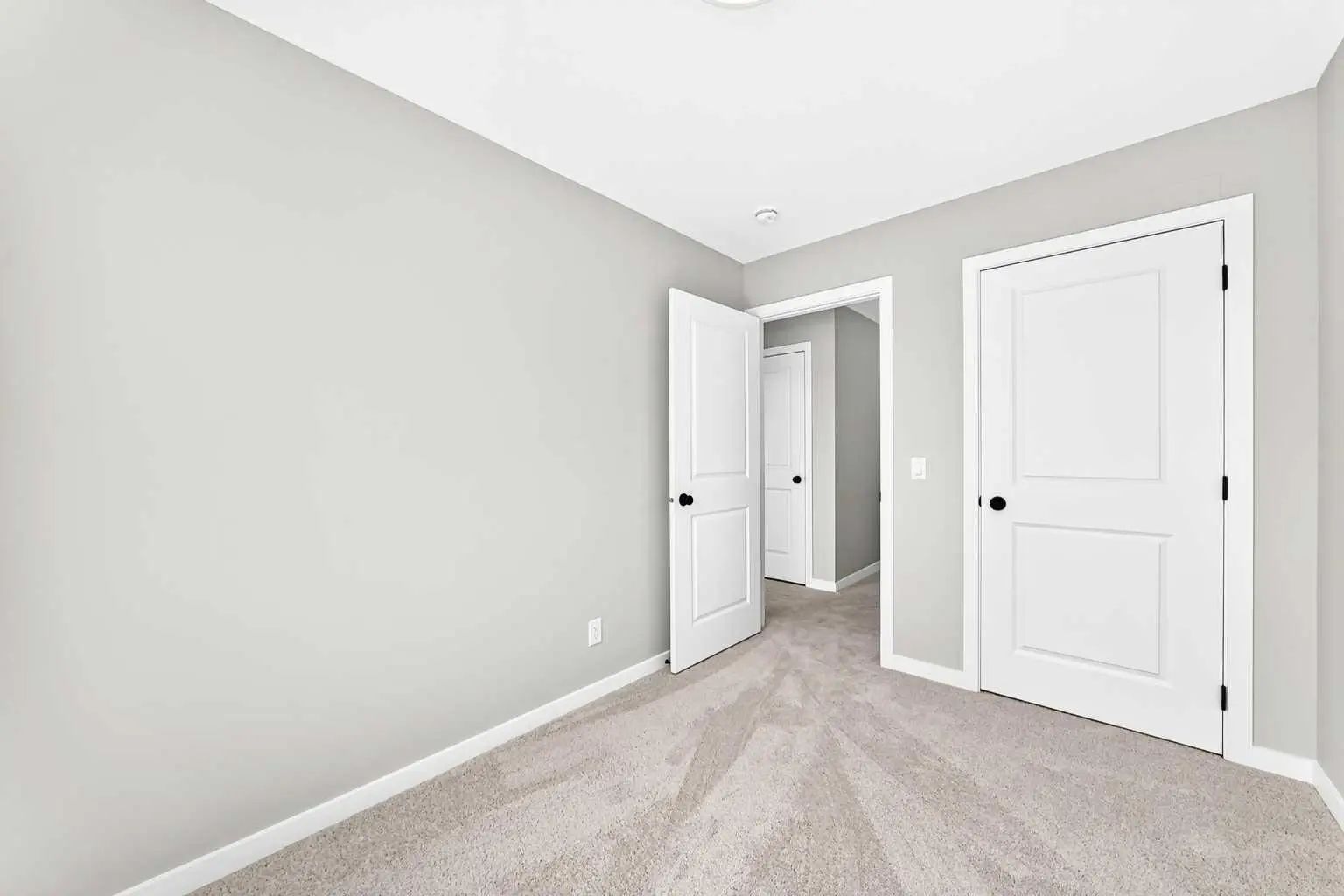277 Heirloom Way Southeast, Calgary – Residential Row/Townhouse Listing Photo 29
