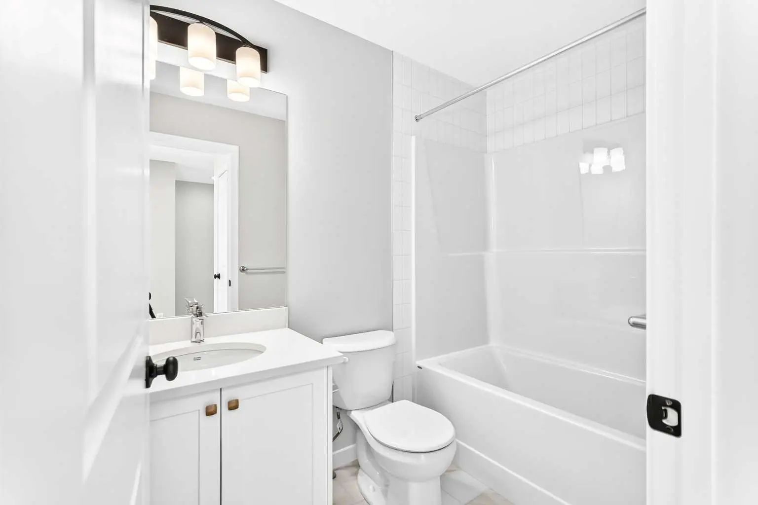 277 Heirloom Way Southeast, Calgary – Residential Row/Townhouse Listing Photo 30
