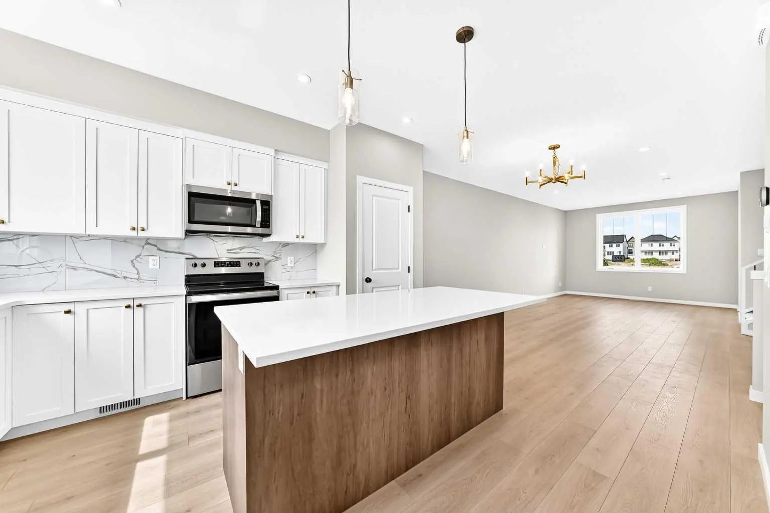277 Heirloom Way Southeast, Calgary – Residential Row/Townhouse Listing Photo 9