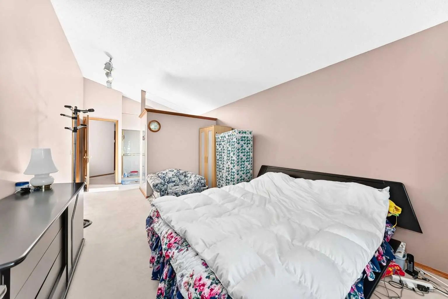 184 Hampshire Circle Northwest, Calgary – Residential Detached Listing Photo 19