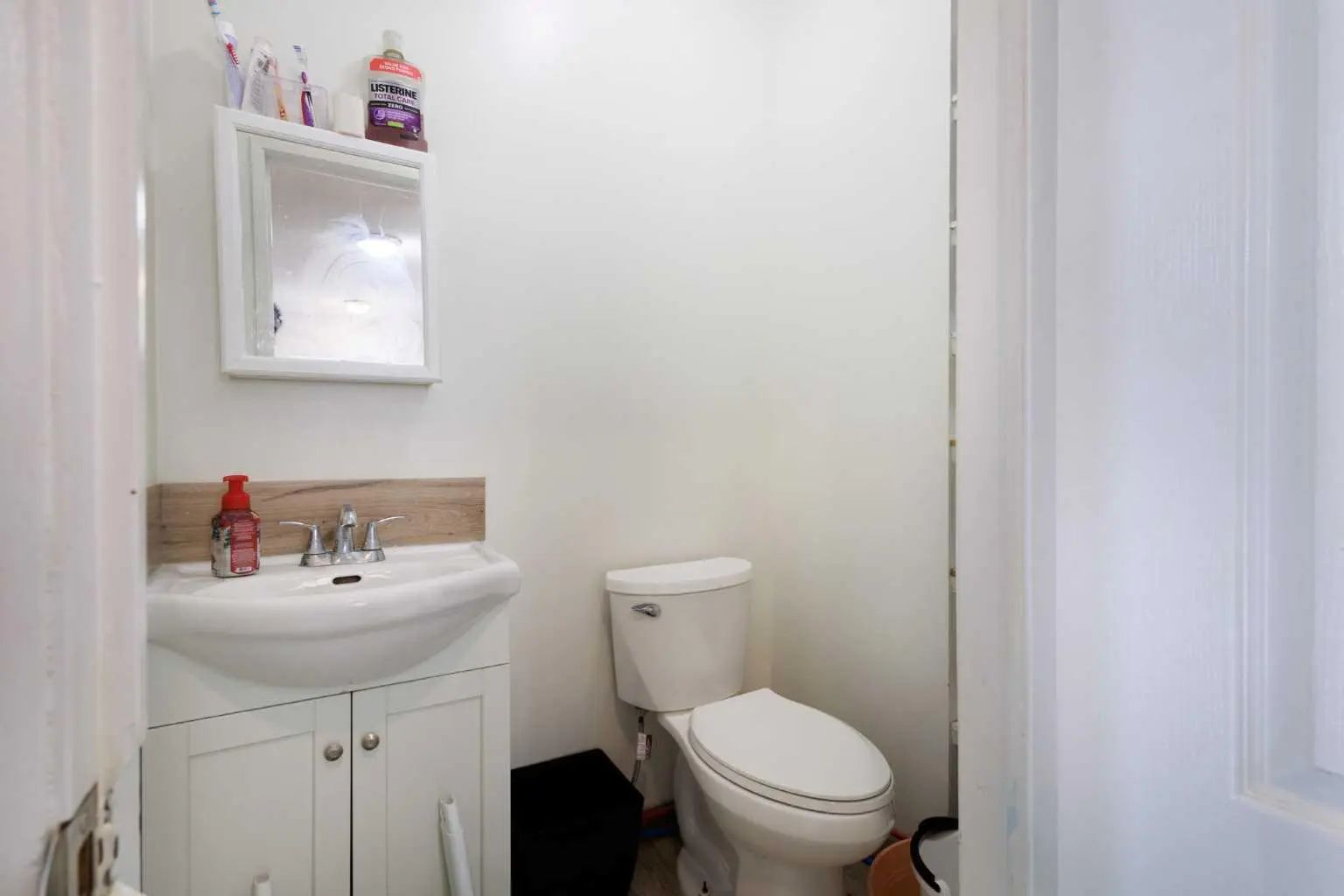 11268 6  Southwest, Calgary – Multi-Family 4 plex Listing Photo 37