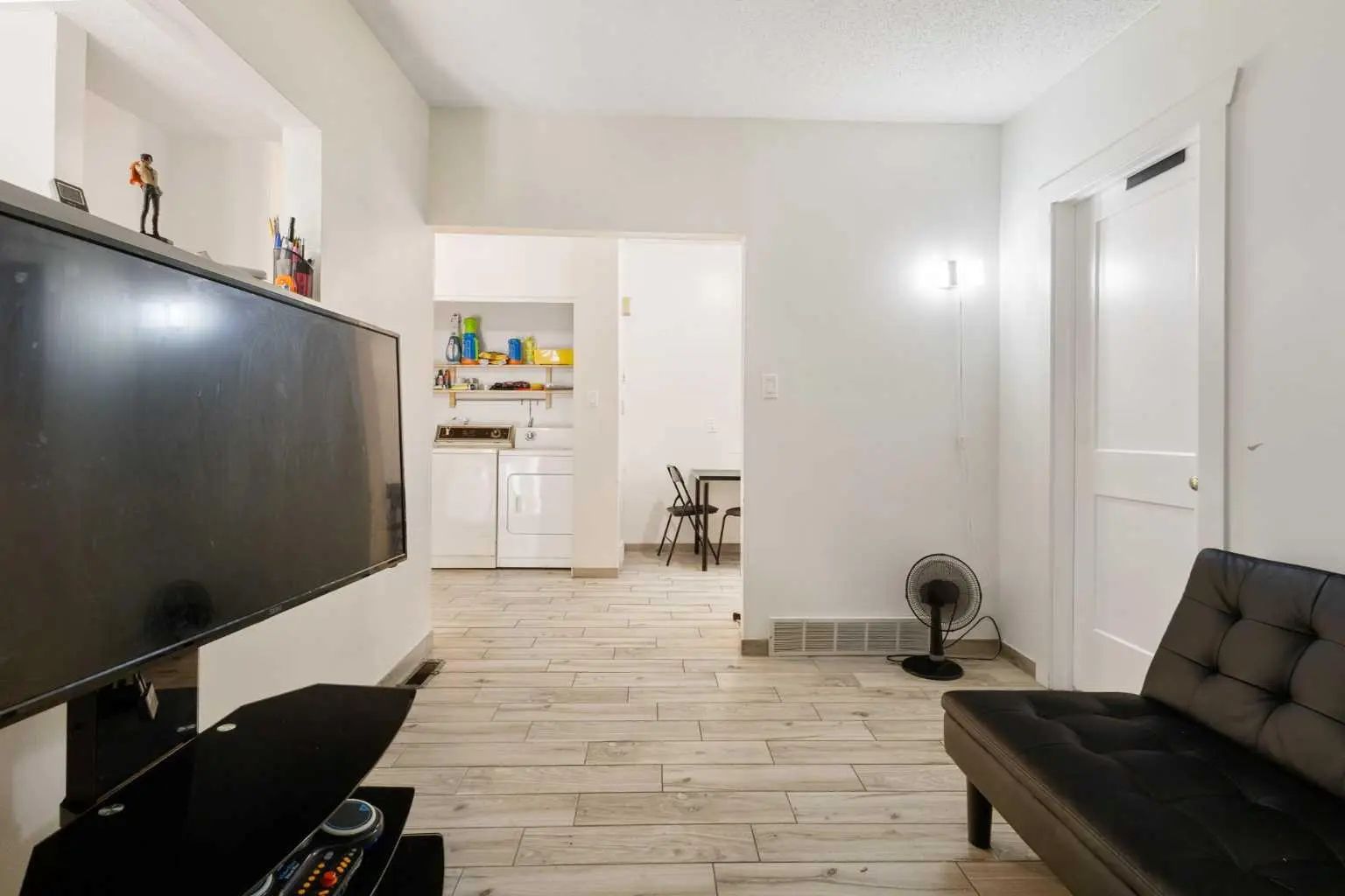 11268 6  Southwest, Calgary – Multi-Family 4 plex Listing Photo 38