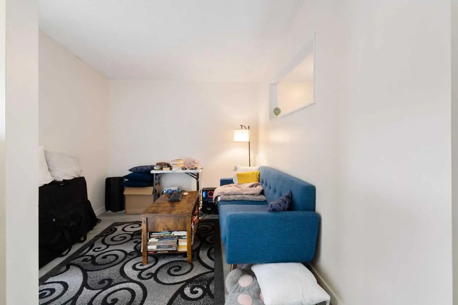 11268 6  Southwest, Calgary – Multi-Family 4 plex Listing Photo 4