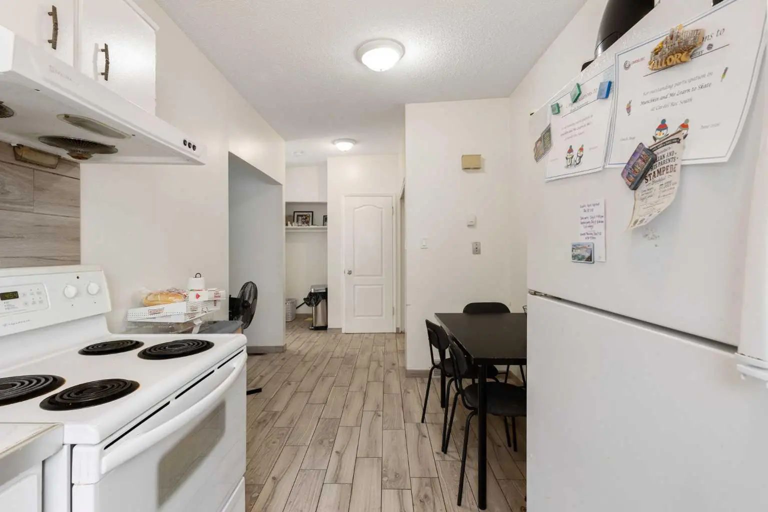 11268 6  Southwest, Calgary – Multi-Family 4 plex Listing Photo 41