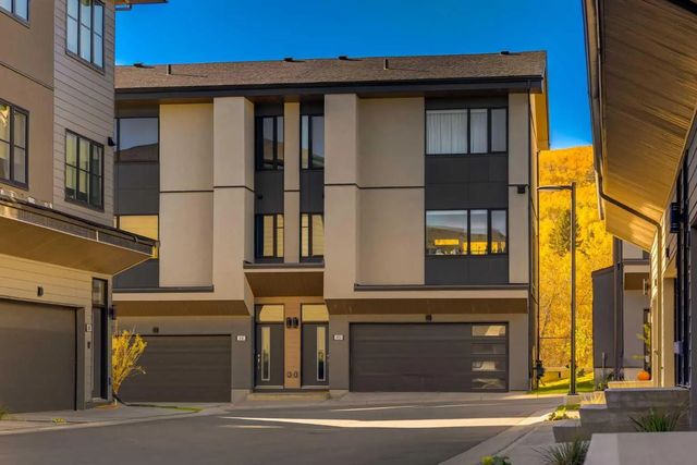 84 1453 Na'a Drive Sw, Calgary