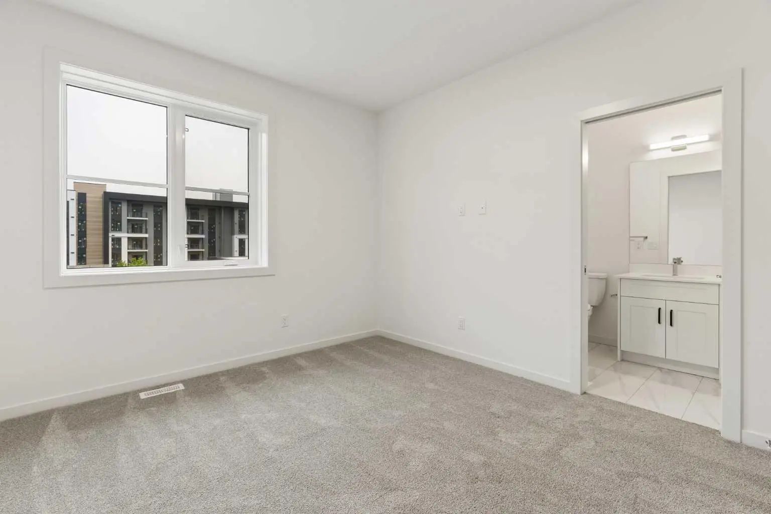 1469 Na'a Drive Southwest, Calgary – Residential Row/Townhouse Listing Photo 17